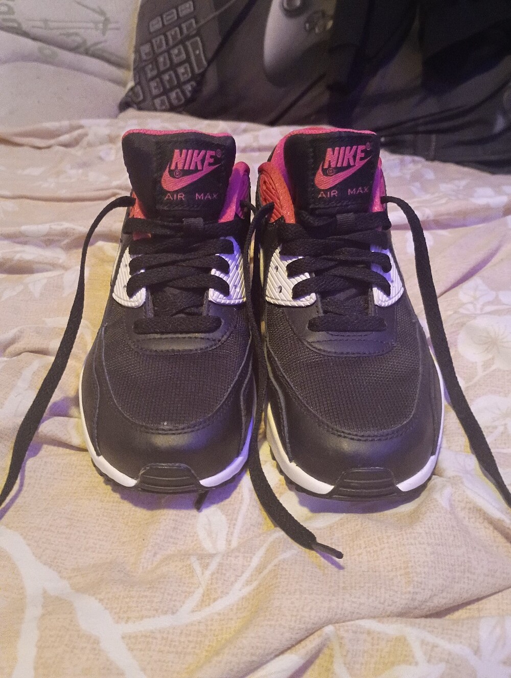 Nike Air Max 90 Mesh (GS) Black / White / Vivid Pink (Used)